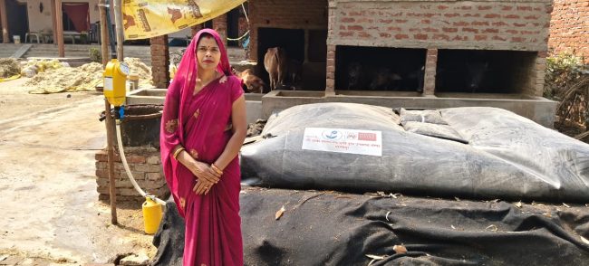 सुदृढ़ आजीविका की नई पहल, 100 महिलाओं के घर लगे बायोगैस प्लांट
