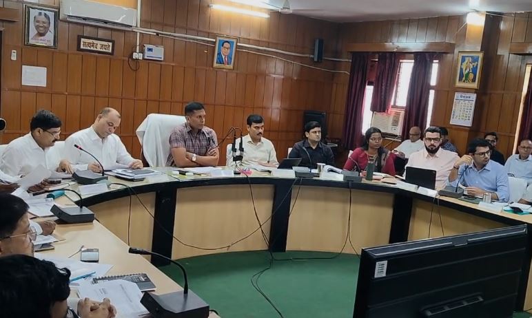 सीएम डैशबोर्ड आधारित विकास कार्यों की समीक्षा, ग्रेडिंग और रैंकिंग पर जोर