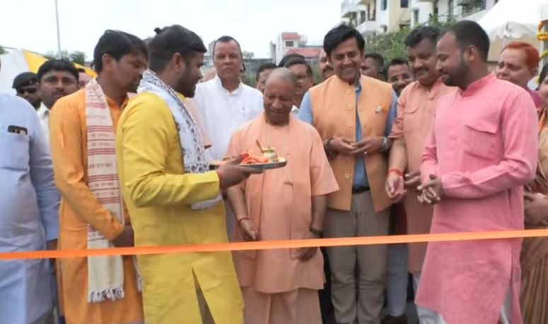 गोरखपुर में विकास की रफ्तार तेज, CM योगी ने किया 14.33 करोड़ के ब्रिज का लोकार्पण