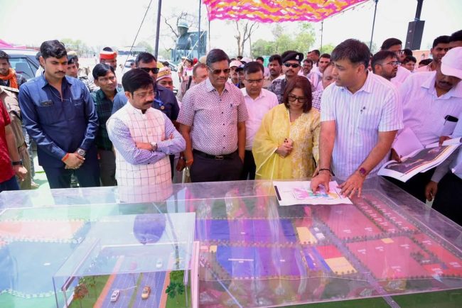 बल्क ड्रग फार्मा पार्क से बदलेगी औद्योगिक तस्वीर, नंद गोपाल नंदी ने किया निरीक्षण