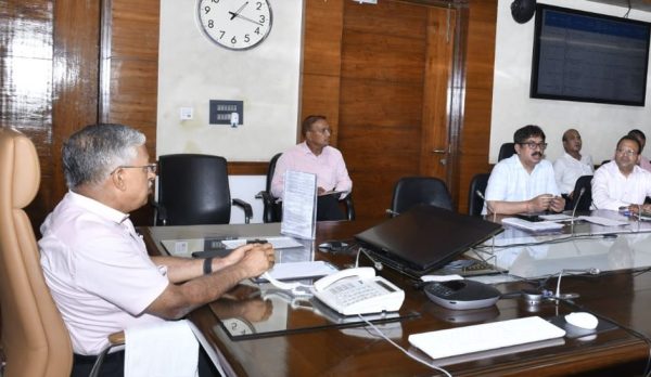 यूपी में ग्रामीण विकास परियोजनाओं को मिलेगी रफ्तार, मुख्य सचिव ने नाबार्ड वित्तपोषित योजनाओं की समीक्षा की