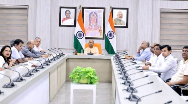 सीएम योगी ने की उत्तर प्रदेश आउटसोर्स सेवा निगम की कार्यप्रणाली एवं प्रगति की समीक्षा