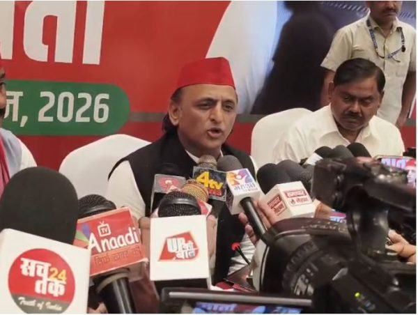 अखिलेश यादव का भाजपा पर बड़ा हमला, पेपर लीक और राम मंदिर चंदा विवाद पर उठाए सवाल