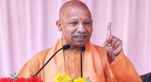योगी सरकार में डिजिटल क्रांति: परिवहन विभाग की 49 सेवाएं हुईं फेसलेस, 5.30 करोड़ वाहन पंजीकृत