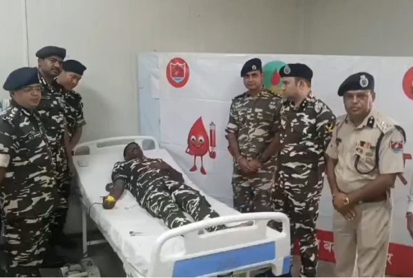 सीमा के सिपाहियों ने दिखाया मानवता का अनोखा उदाहरण: SSB जवानों का महा रक्तदान शिविर