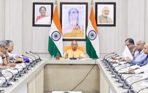 सीएम योगी की अध्यक्षता में स्टेट ट्रांसफॉर्मेशन कमीशन की बैठक, विकास परियोजनाओं की समीक्षा