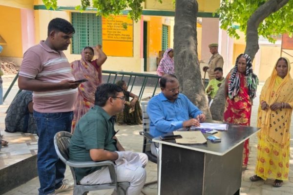 आजमगढ़ में अनियमितता पर कार्रवाई, नूरुद्दीनपुर की राशन दुकान निलंबित