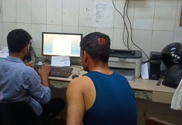 बिजनौर में ड्यूटी पर तैनात ट्रैफिक सिपाही पर हमला, सिर पर पत्थर मारकर किया घायल