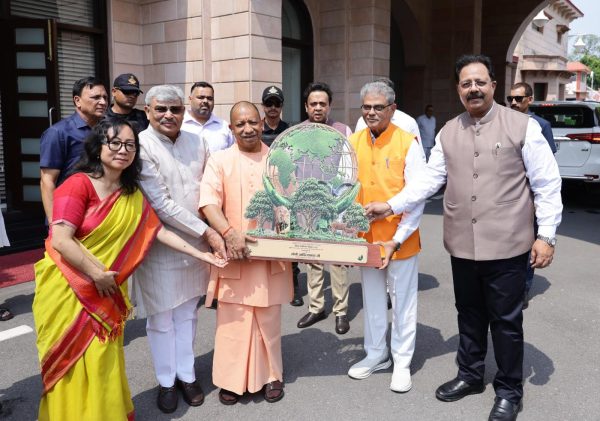 विश्व पर्यावरण दिवस पर यूपी में 5 करोड़ पौधरोपण अभियान शुरू