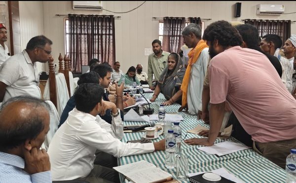 डेढ़ साल का इंतजार, सेवानिवृत्त शिक्षिका ने डीएम से एनपीएस बकाया भुगतान की लगाई गुहार,