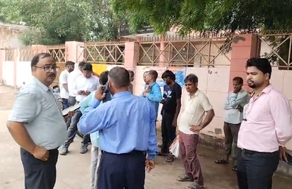 फिरोजाबाद के प्राथमिक विद्यालय ने ले ली छात्र की जान, मिड-डे मील खाने के बाद बिगड़ी थी तबीयत