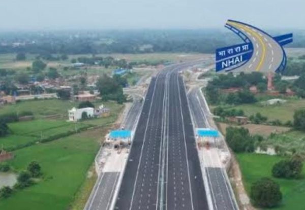 कानपुर-लखनऊ 6 लेन एक्सप्रेसवे का लोकार्पण: उत्तर प्रदेश की कनेक्टिविटी को मिलेगी नई रफ्तार