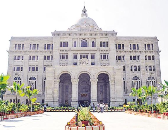 लखनऊ में छह विभागों की समीक्षा करेंगे ACS संजय प्रसाद, योजनाओं और भर्ती प्रक्रिया की होगी पड़ताल
