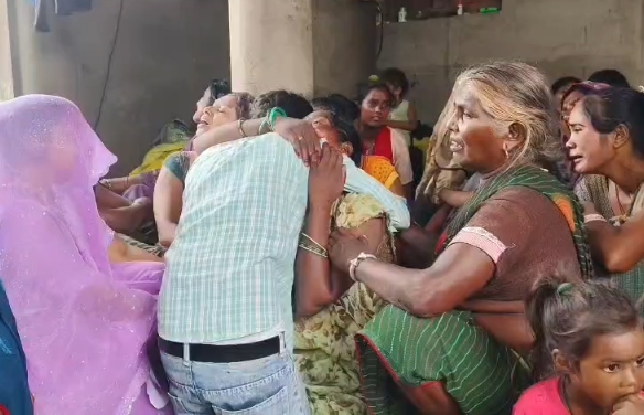 यूक्रेन में रूसी मिसाइल हमले में देवरिया के युवक की मौत, करमेल गांव में पसरा मातम