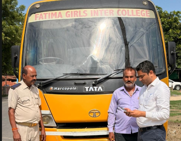 आजमगढ़ में मिशन सेफ फ्यूचर अभियान के तहत स्कूल बसों पर एआरटीओ की बड़ी कार्रवाई, 6 का चालान और 5 सीज