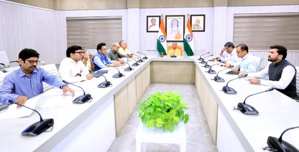 उत्तर प्रदेश को एआई और रोबोटिक्स का राष्ट्रीय हब बनाने की तैयारी, मुख्यमंत्री योगी ने दिए बड़े निर्देश