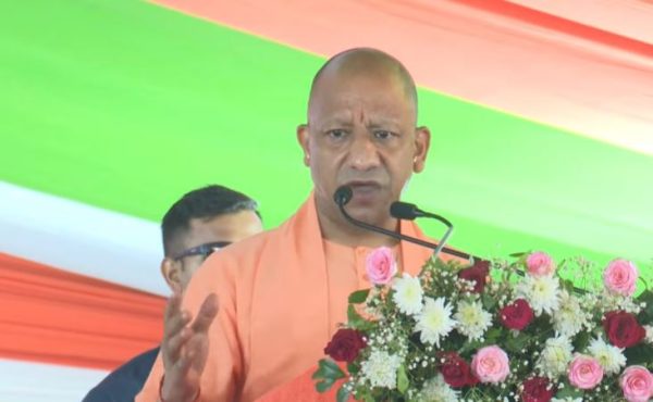 गोरखपुर को 995 करोड़ की विकास परियोजनाओं की सौगात, सीएम योगी ने विपक्ष पर भी साधा निशाना