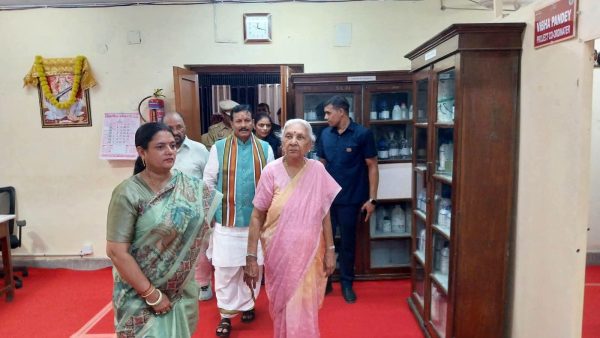 राज्यपाल आनंदीबेन पटेल ने सम्पूर्णानन्द संस्कृत विश्वविद्यालय में नवीनीकृत ऐतिहासिक भवनों और संग्रहालय का किया लोकार्पण