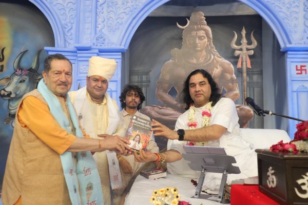श्रावण मास के प्रथम दिन प्रियाकान्तजु मंदिर में बना श्रद्धा का महासंगम, 1.11 लाख पार्थिव शिवलिंगों का हुआ अभिषेक