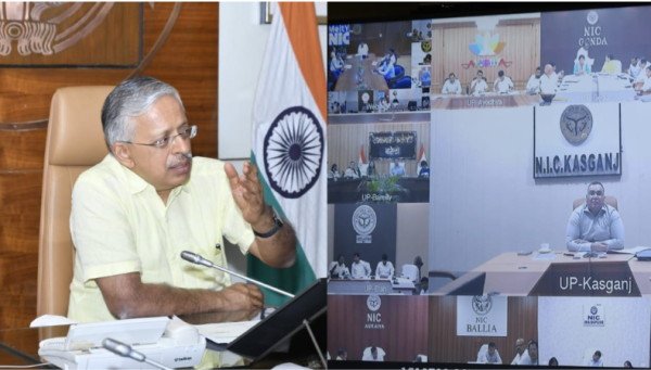 यूपी में उर्वरक, वेटलैंड और बाढ़ की स्थिति पर मुख्य सचिव की सख्ती, जिलाधिकारियों को दिए अहम निर्देश