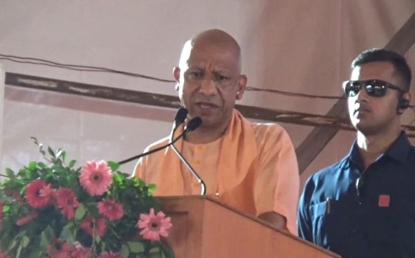 गोरखपुर में नागपंचमी पर कुश्ती का महासंग्राम, सीएम योगी ने विजेता पहलवानों को किया सम्मानित