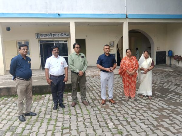 झांसी में एचपीवी टीकाकरण अभियान ने पकड़ी रफ्तार, 4 हजार से अधिक किशोरियों को लगी वैक्सीन