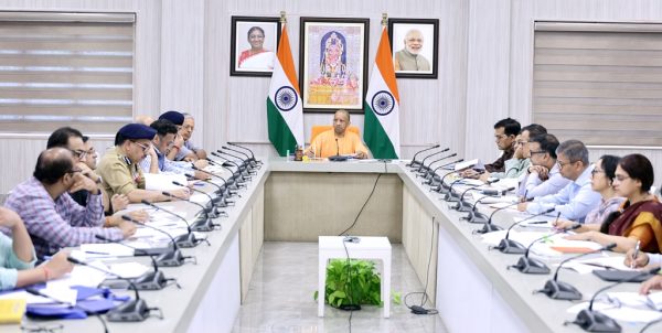 रक्षाबंधन पर महिलाओं को निःशुल्क बस यात्रा का उपहार, बाढ़ और जलभराव पर सीएम योगी सख्त