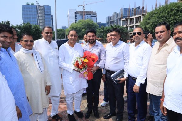 नोएडा के गांवों में 11.49 करोड़ रुपये के विकास कार्यों को मिली रफ्तार, करोड़ों के कामों का लोकार्पण-शिलान्यास