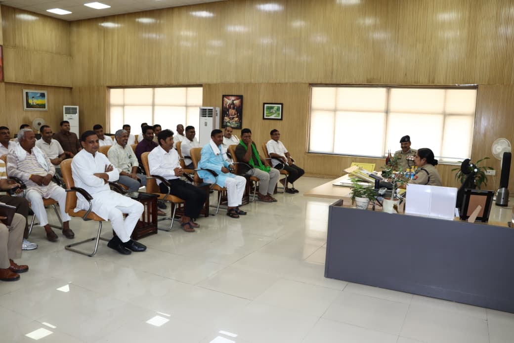 Greater Noida News: 10% विकसित प्लॉट की मांग पर किसानों को आश्वासन, 5 अक्टूबर तक धरना स्थगित