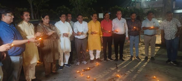 नोएडा में ‘स्वच्छता ही सेवा’ अभियान की शुरुआत