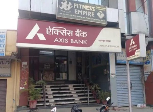 मेरठ के बैंक में 4 लाख से अधिक की नकली करेंसी, मुकदमा दर्ज