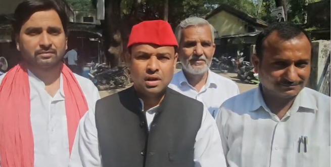 UP Political News: सपा नेता रामज्ञान गुप्ता की मुश्किलें बढ़ीं, गुंडा एक्ट के तहत प्रशासन ने जारी किया नोटिस