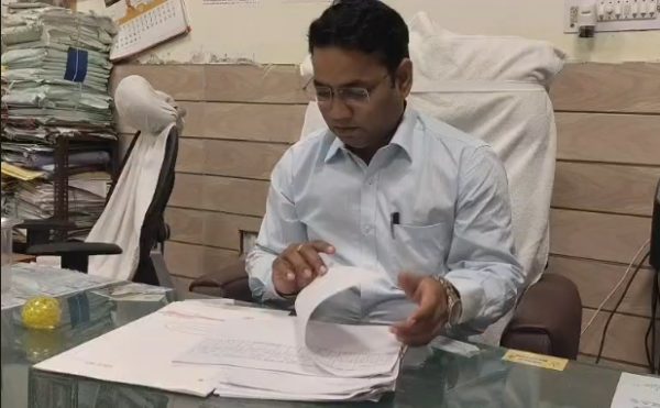 नवरात्रि से पहले मथुरा में खाद्य विभाग का अभियान तेज, कुट्टू के आटे की जांच शुरू