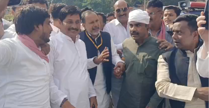 MLC Election Result 2026: झांसी-प्रयागराज स्नातक सीट पर सपा के मान सिंह यादव 18,639 वोटों से आगे, BJP के अशोक राठौर पिछड़े