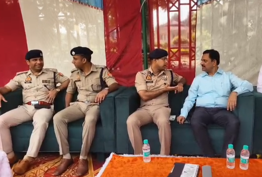 Mainpuri MLC Election 2026: मैनपुरी में एमएलसी चुनाव को लेकर प्रशासन अलर्ट, मतदान कराने के लिए रवाना हुईं पोलिंग पार्टियां, कल होगी वोटिंग