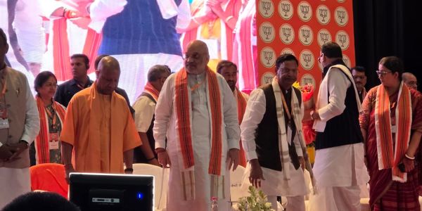 Uttar Pradesh News: यूपी में फिर खिलेगा कमल, अमित शाह ने कहा- तीसरी बार बनेगी बीजेपी सरकार