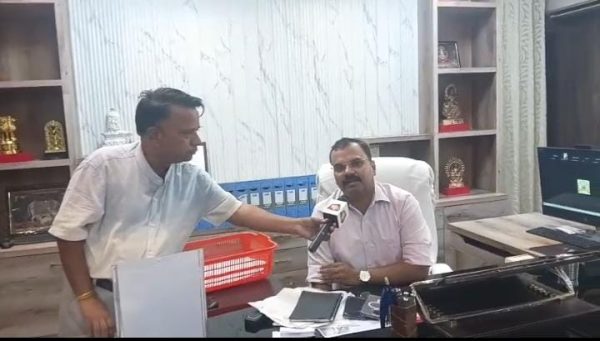 नगर निगम में सियासी खींचतान के बीच विकास की चुनौती, नगर आयुक्त अर्पित उपाध्याय से खास बातचीत