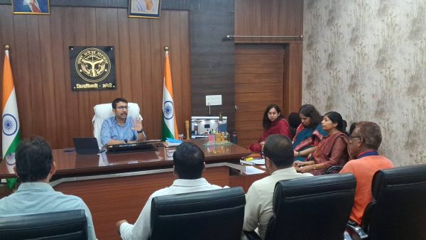 अमेठी में मतदाता सूची पुनरीक्षण अभियान तेज, 18 और 25 अक्टूबर को सभी 1632 बूथों पर लगेंगे विशेष कैंप