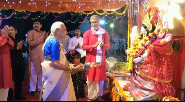 जन भवन में मां दुर्गा की आराधना के साथ गरबा महोत्सव की धूम, 7 हजार से अधिक श्रद्धालु हुए शामिल