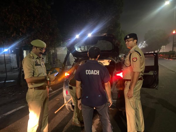 नोएडा में ड्रिंक एंड ड्राइव के खिलाफ पुलिस का बड़ा अभियान, 471 वाहनों के चालान और 19 सीज