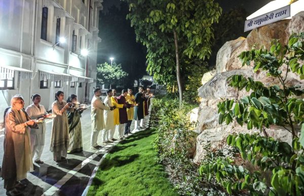जन भवन में गंगा आरती और गरबा के साथ मनाई गई शरद पूर्णिमा, भारतीय संस्कृति की दिखी अनूठी झलक