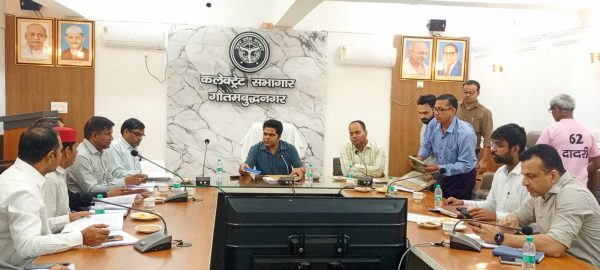 गौतमबुद्धनगर में बदलेंगे मतदान केंद्रों के समीकरण, 1,925 मतदेय स्थल बनाने का प्रस्ताव