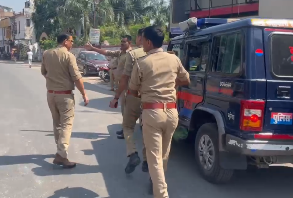 हरदोई के रेलवे गंज में PNG पाइपलाइन क्षतिग्रस्त, गैस रिसाव से मची अफरा-तफरी