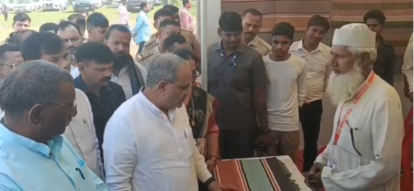 सीतापुर की दरी को मिलेगा ग्लोबल बाजार, दो दिवसीय क्रेता-विक्रेता सम्मेलन हुआ शुरू, 9 देशों के खरीदार पहुंचे