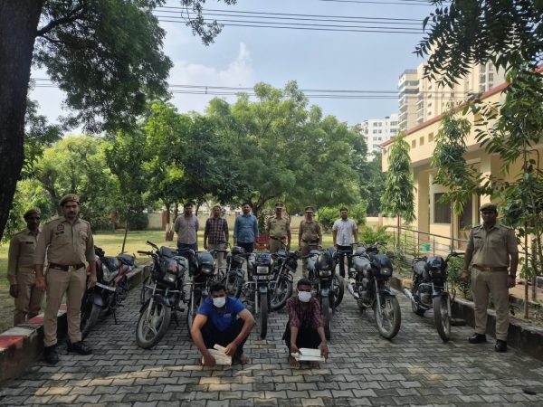 ग्रेटर नोएडा में बाइक चोर गिरोह का खुलासा, 12 मोटरसाइकिलों के साथ दो गिरफ्तार