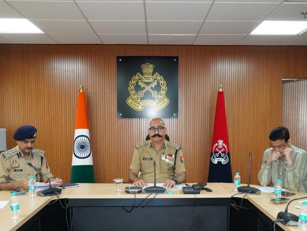 लखनऊ: जेलों की व्यवस्थाओं को मजबूत करने में जुटा कारागार विभाग, DG पीसी मीना ने अधिकारियों को दिए सख्त निर्देश